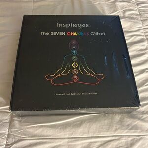 Brand New Inspireyes SEVEN CHAKRAS Giftset – 7 Candles & Bracelet